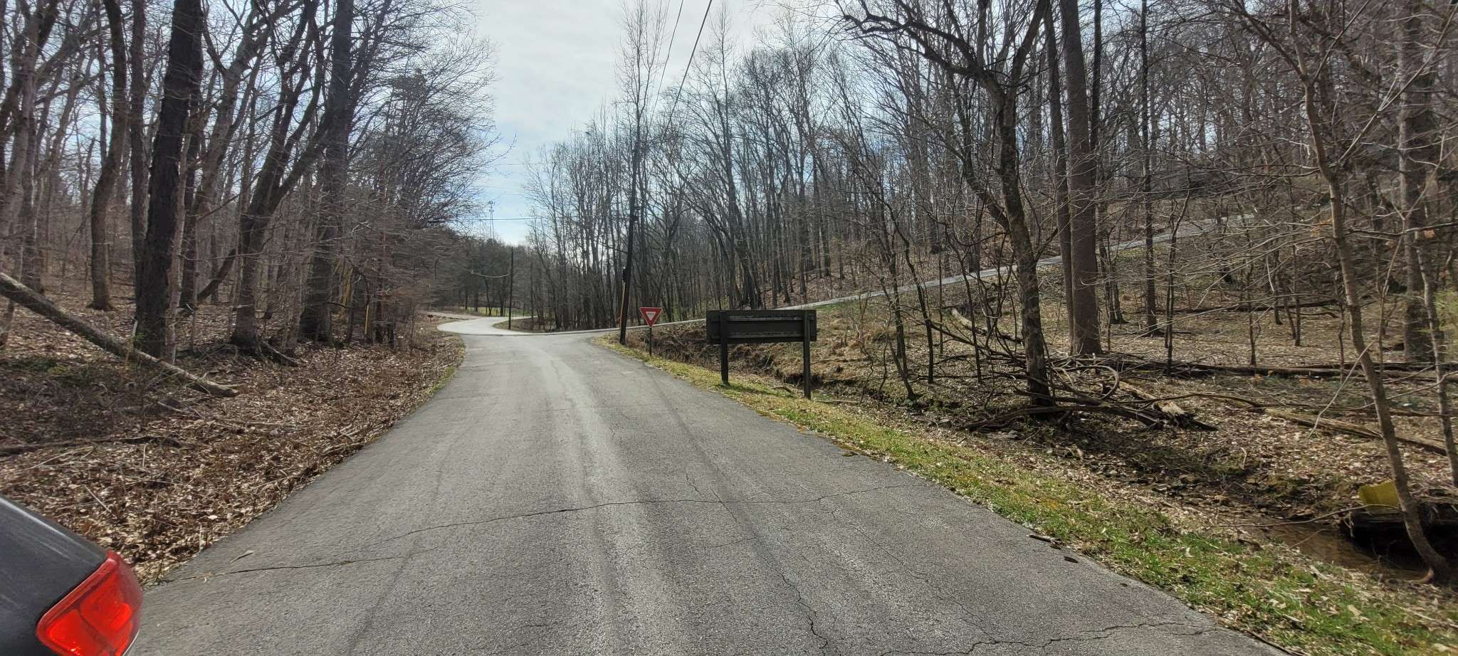 1 Lakeshore Cir, Dover, TN 37058
