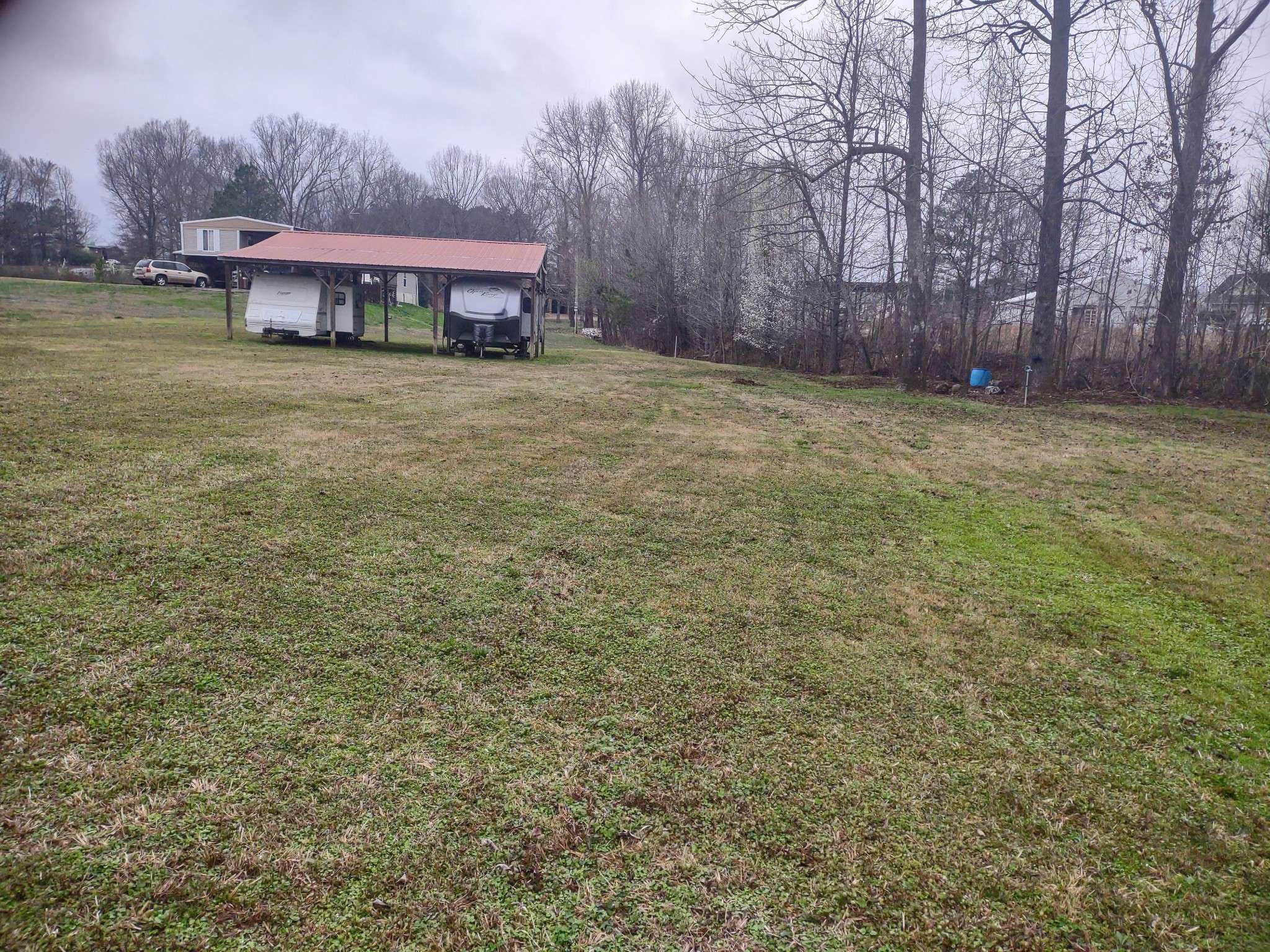 59 Lakeside Ln, Decaturville, TN 38329