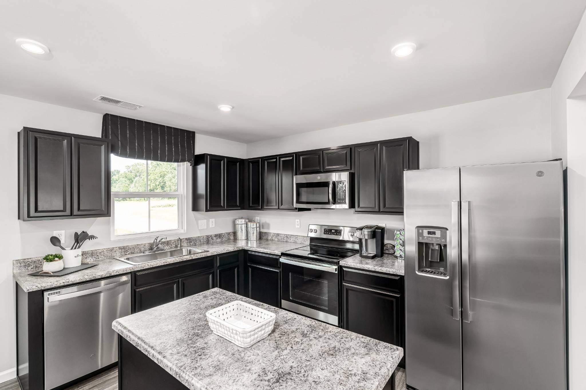 2757 Thornton Grove Blvd #104, Nashville, TN 37207