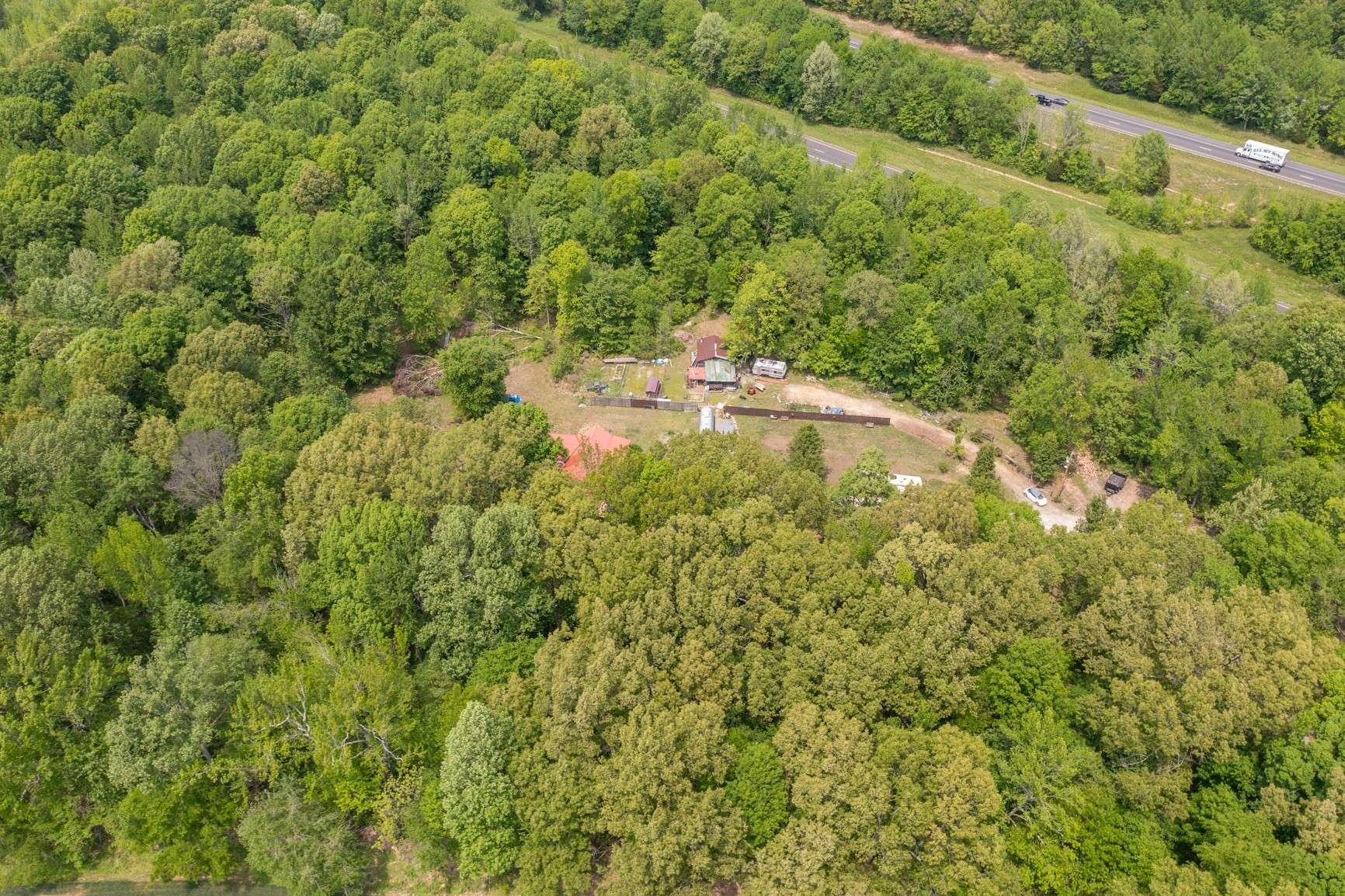 2126 Old Chambliss Rd, Pleasant View, TN 37146