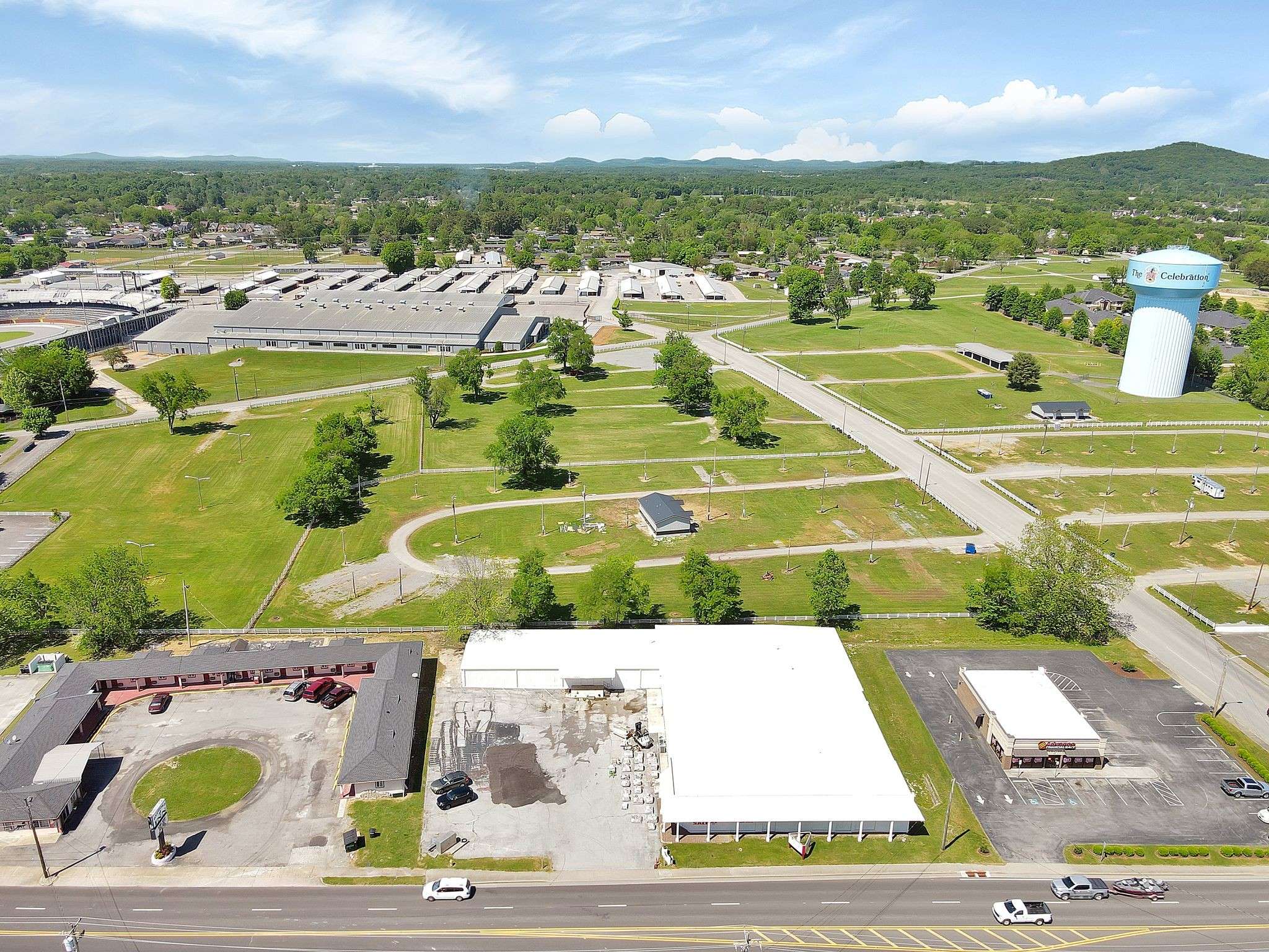 737 Madison St, Shelbyville, TN 37160
