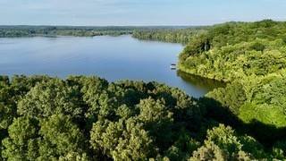 63 Charlsie Ln, Stewart, TN 37175