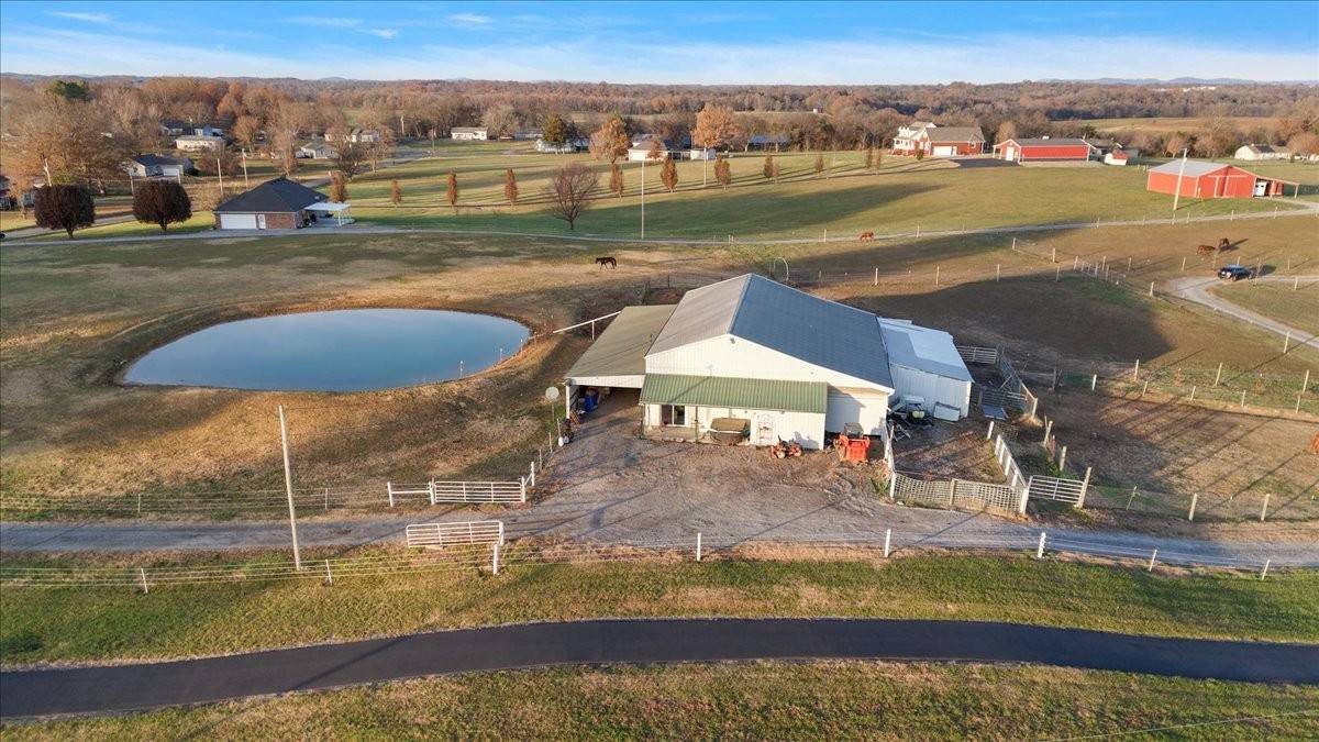 143 Coble Rd, Shelbyville, TN 37160