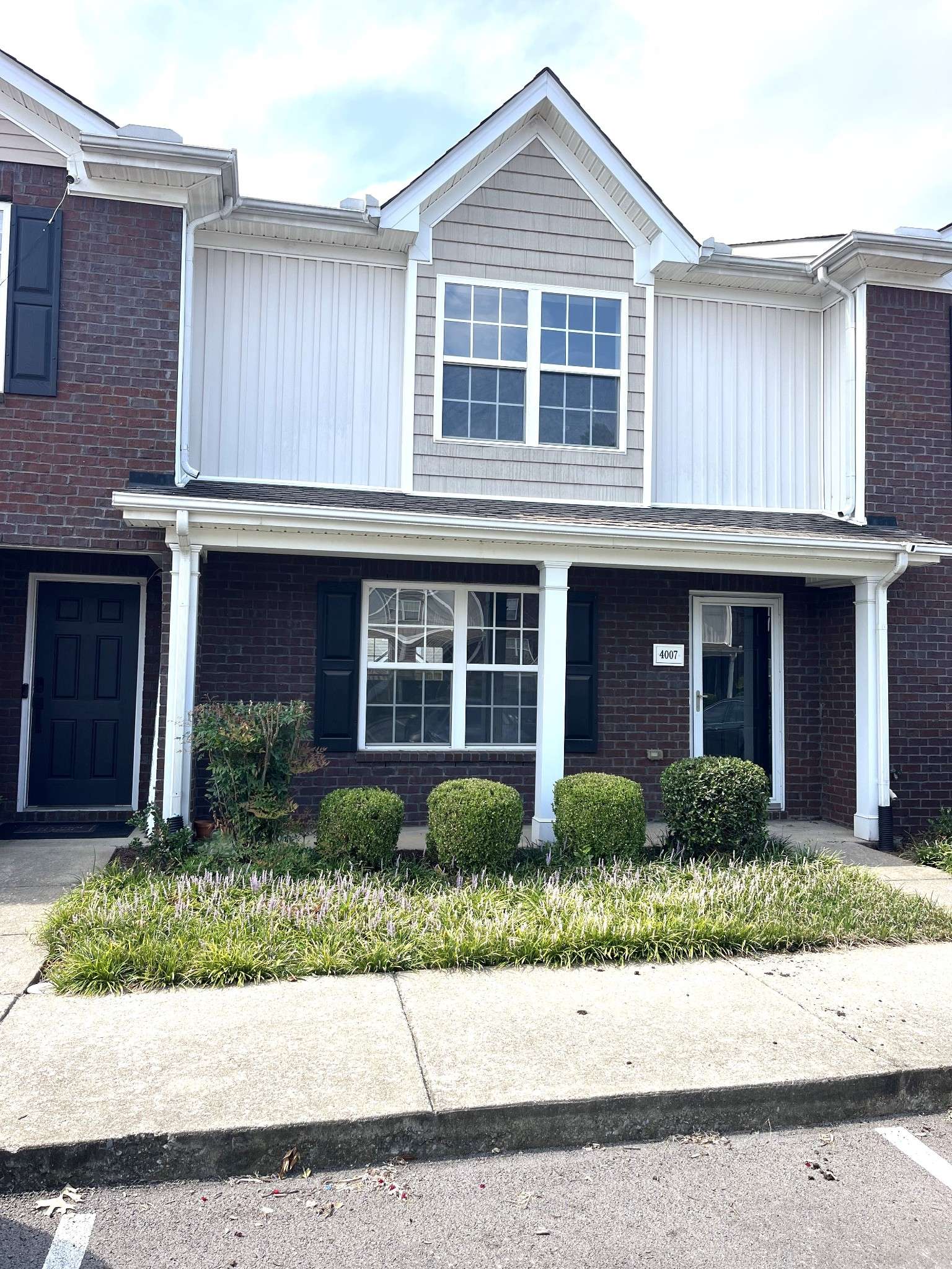 4007 George Buchanan Dr #N, La Vergne, TN 37086