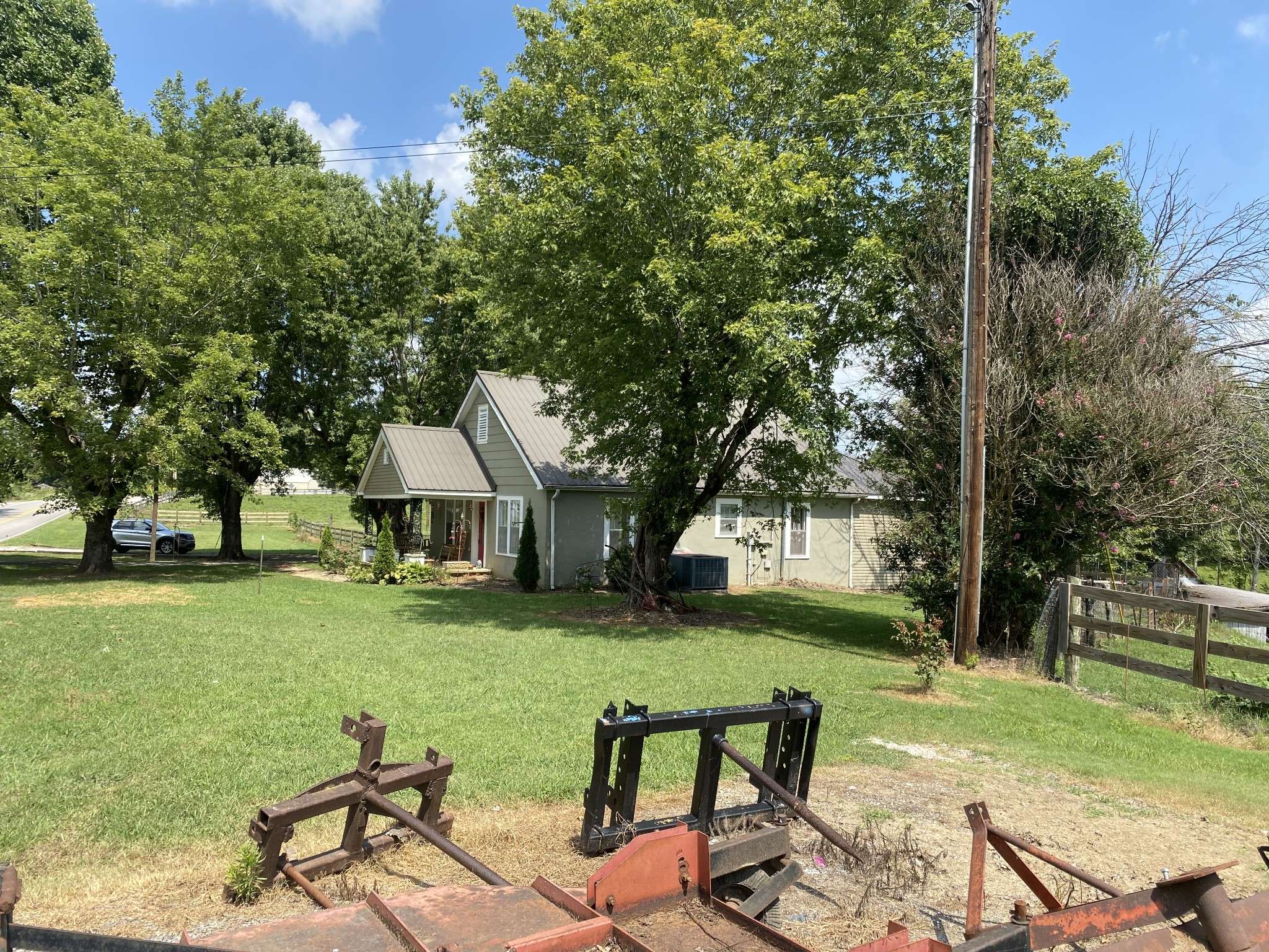 691 Hodges Bridge Rd, Doyle, TN 38559