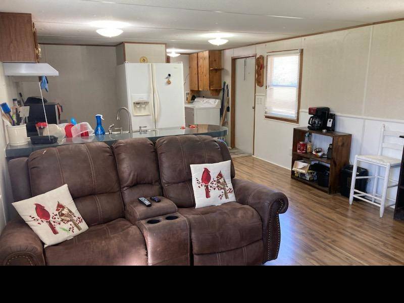 646 Barnes Mill Rd, Smithville, TN 37166