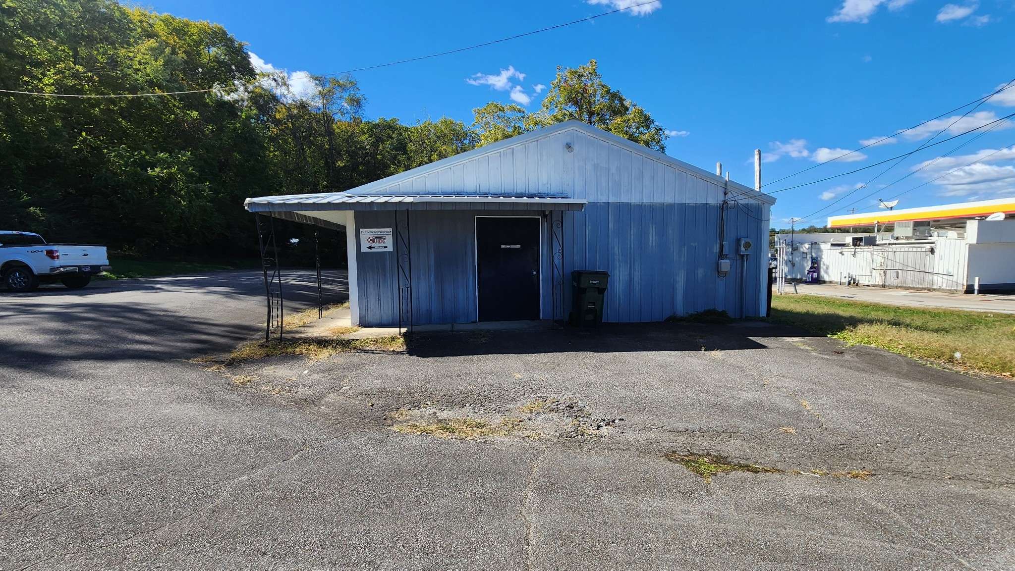 302 W Main St, Waverly, TN 37185