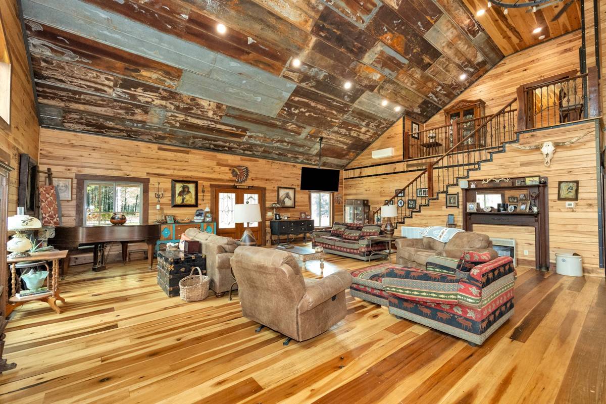 700 Kincaid Rd, Minor Hill, TN 38473