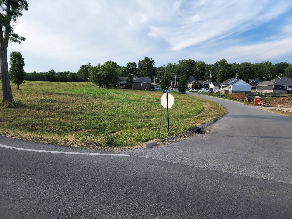 0 McMurry Blvd #E, Hartsville, TN 37074