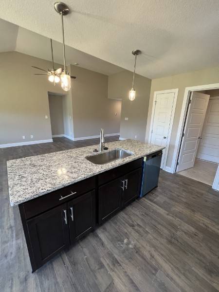 182 Ardell Dr, Clarksville, TN 37040