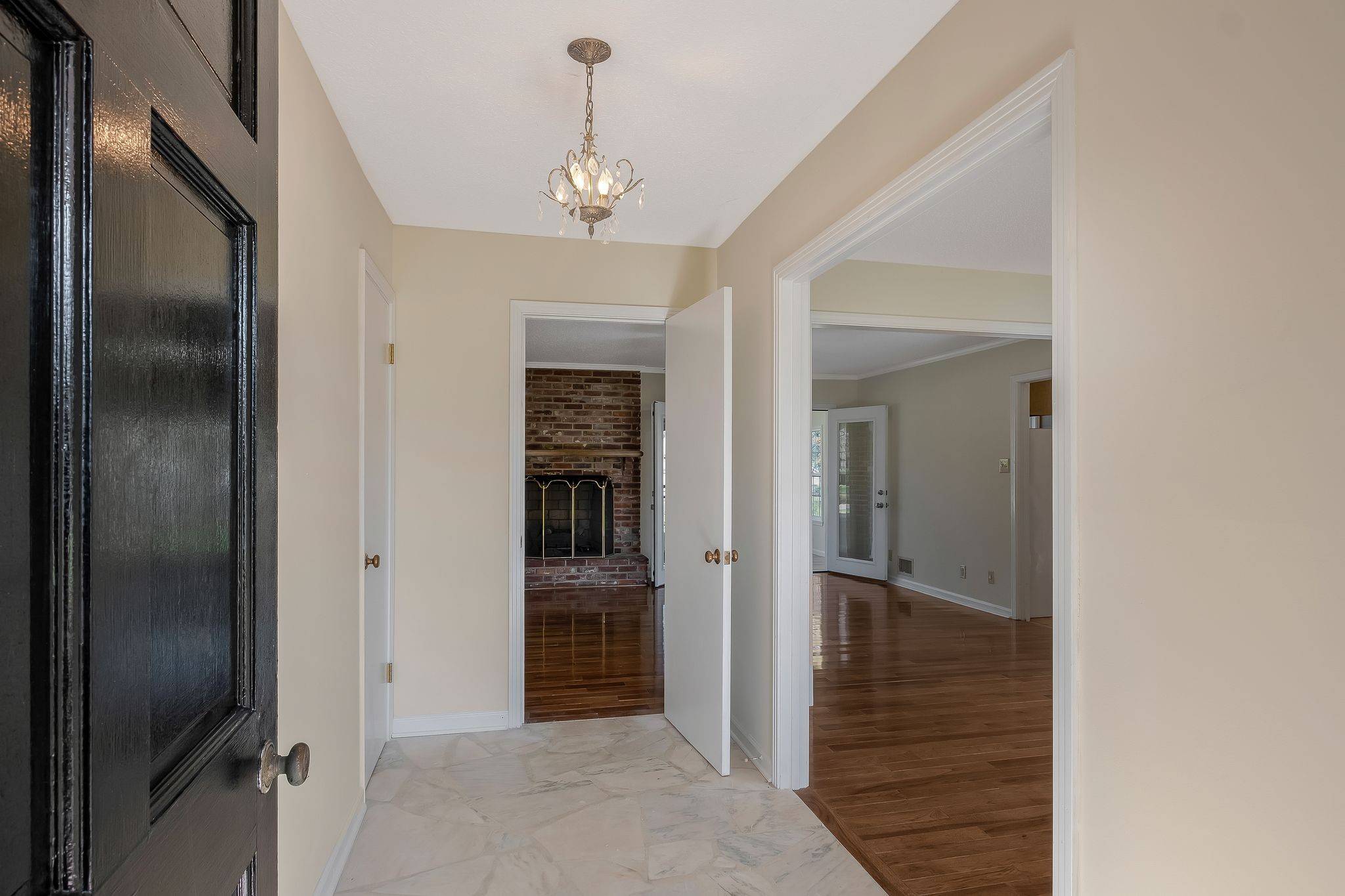 518 Hemingway Dr, Columbia, TN 38401