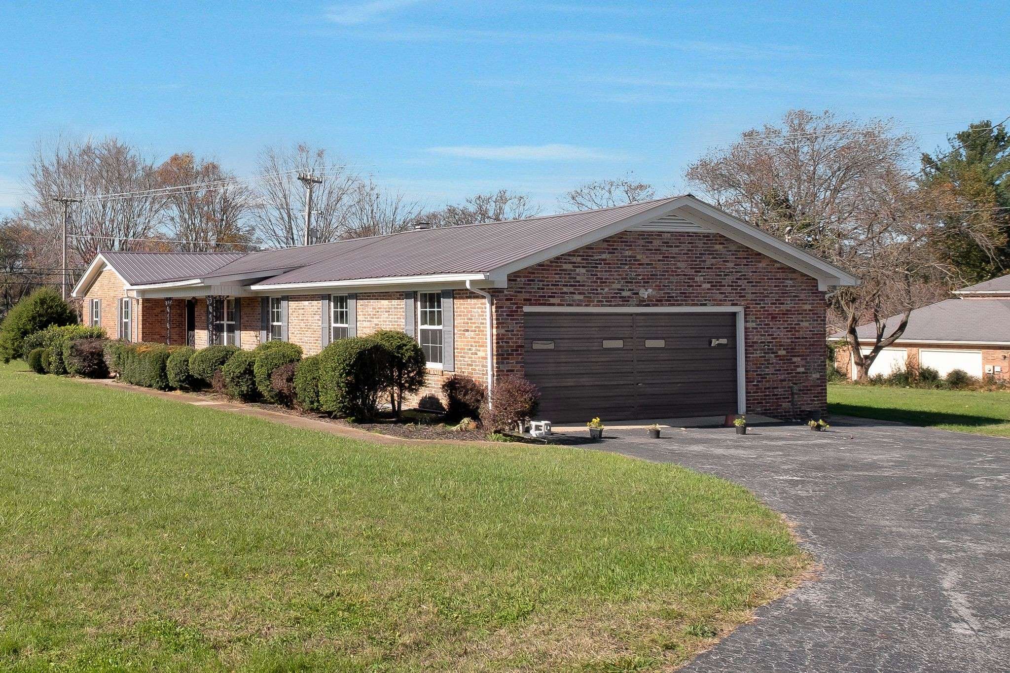 518 Hemingway Dr, Columbia, TN 38401
