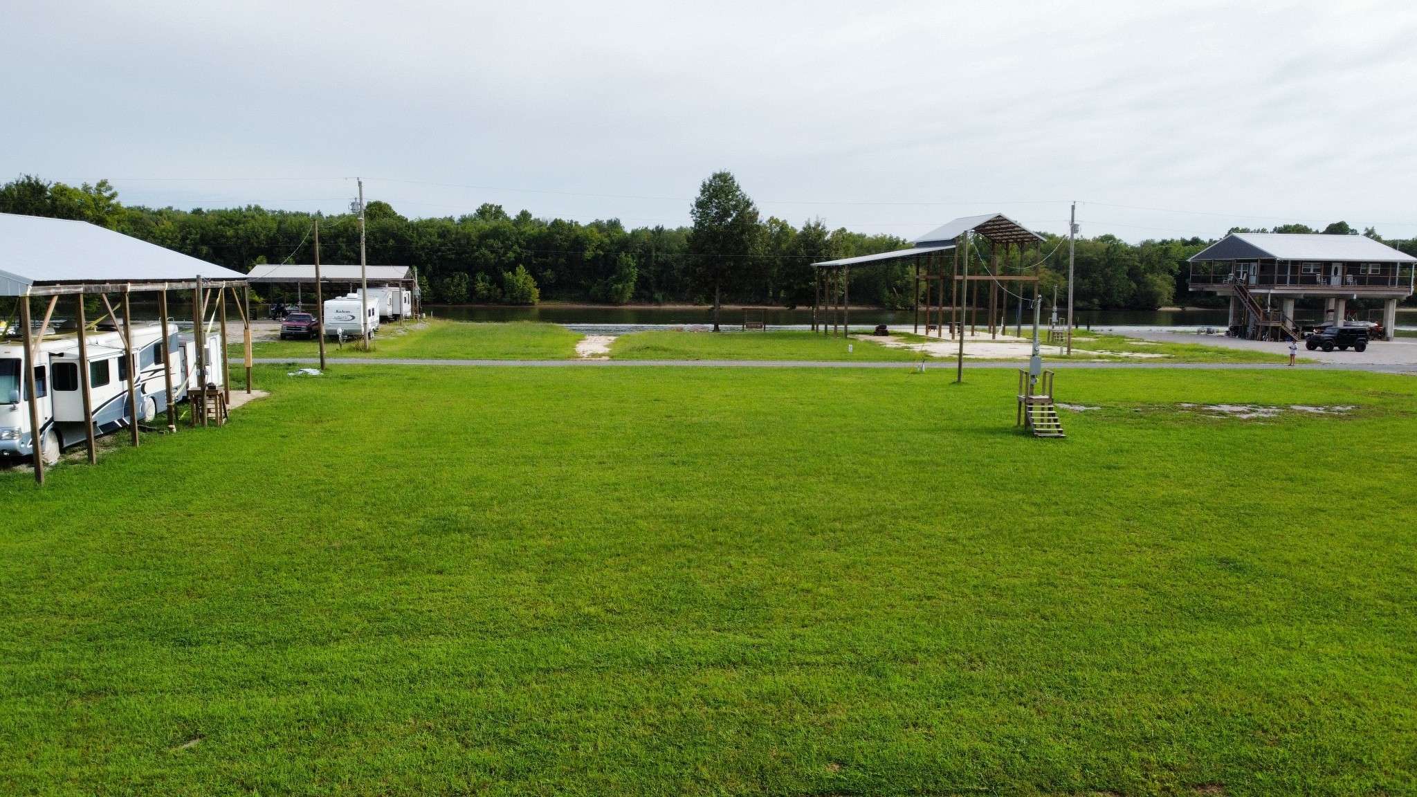 0 Tennessee River, Clifton, TN 38425