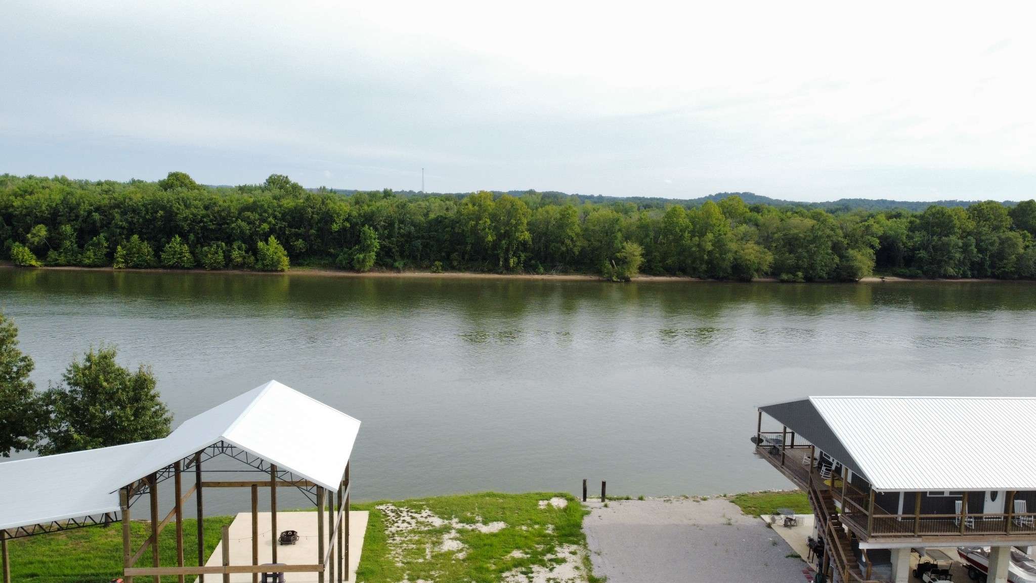 0 Tennessee River, Clifton, TN 38425