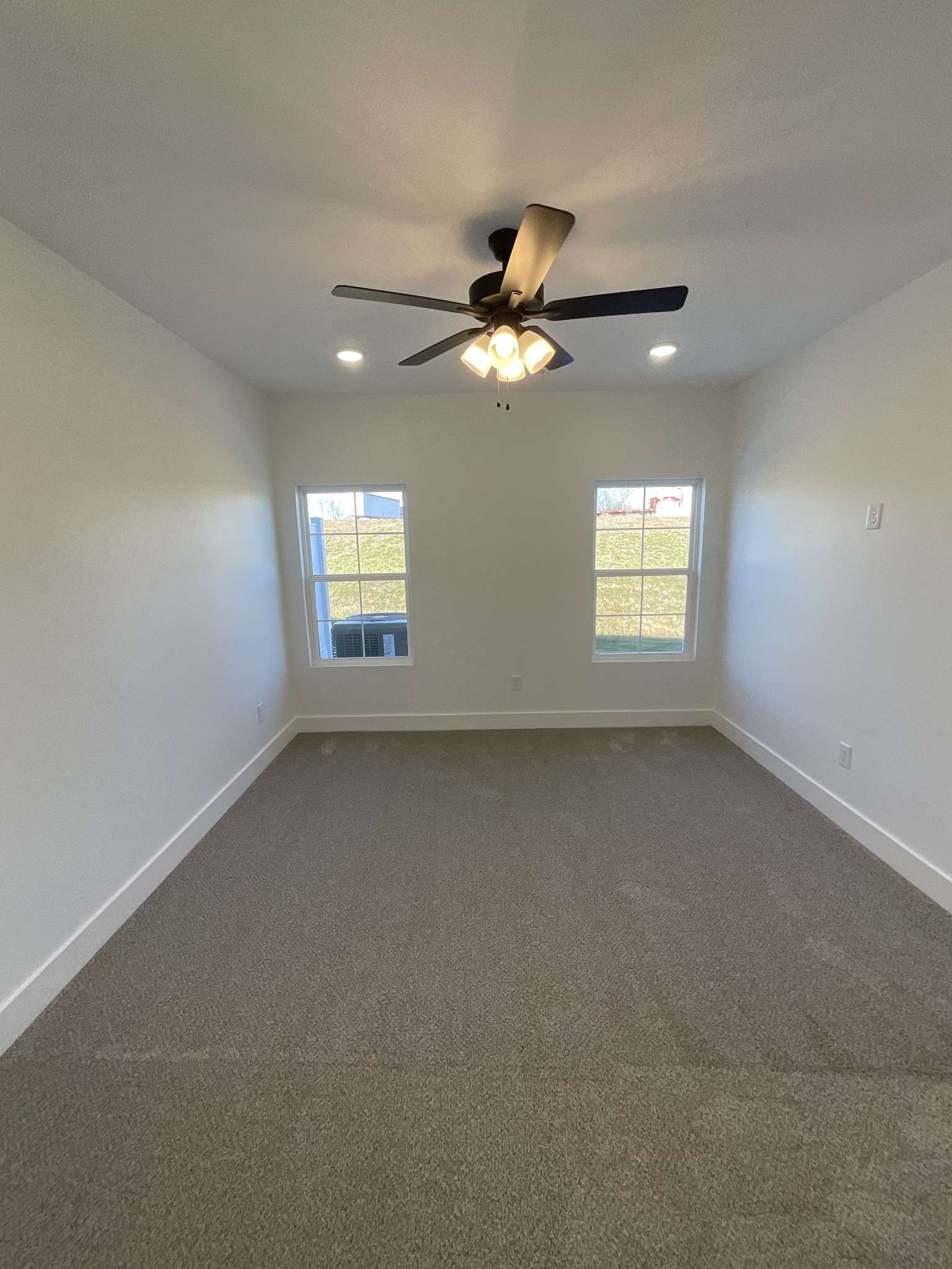 715 S Wall St, Shelbyville, TN 37160