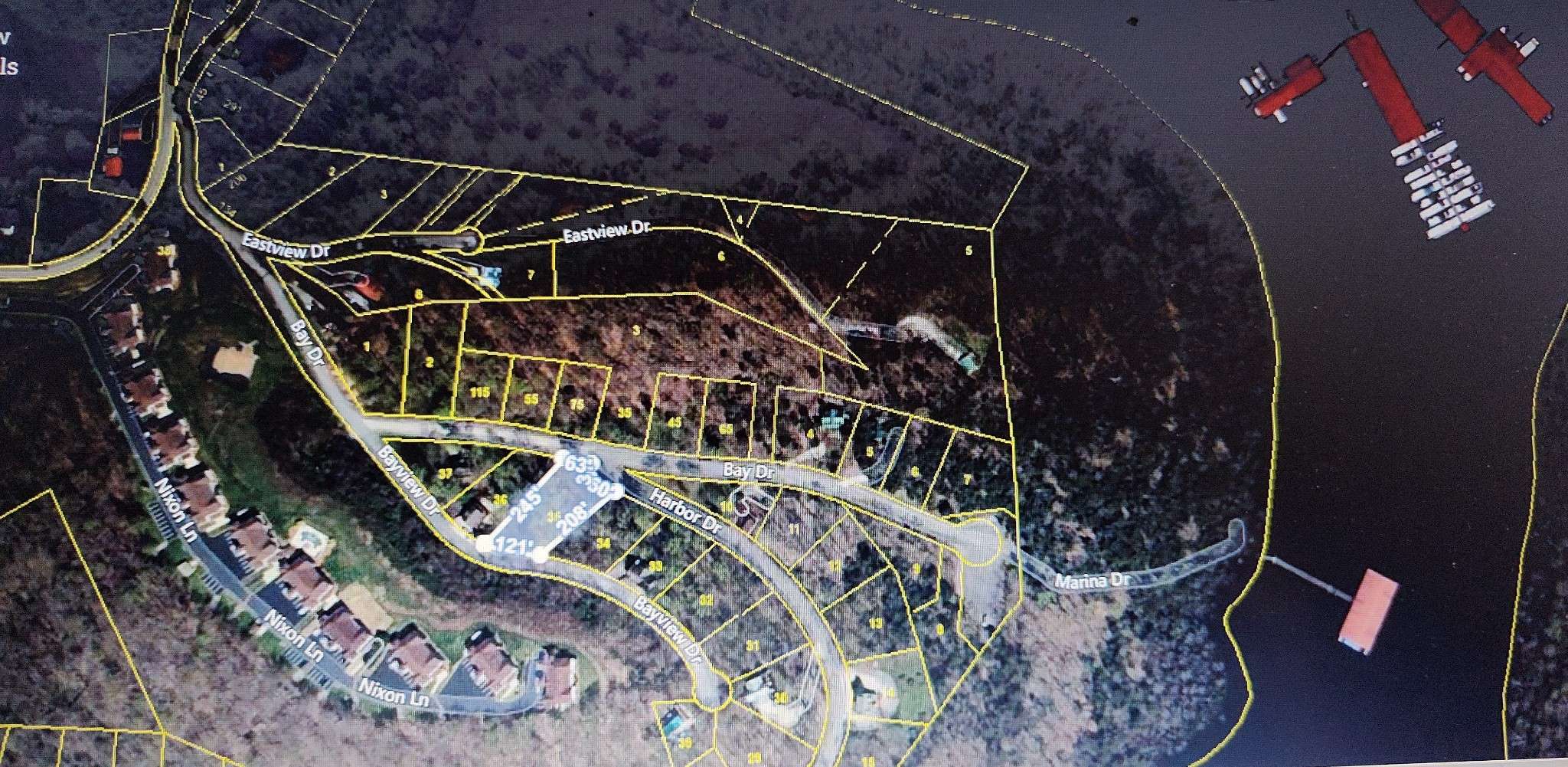 35 Bay View Dr, Lancaster, TN 38569