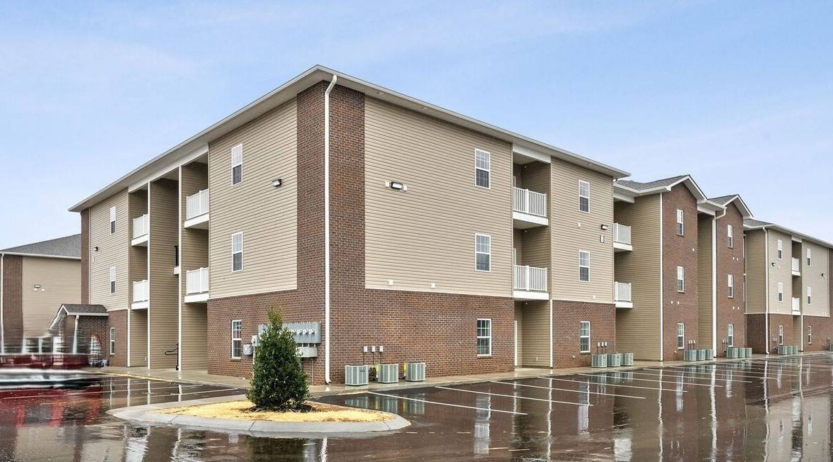 850 Professional Park Dr #B2, Clarksville, TN 37040