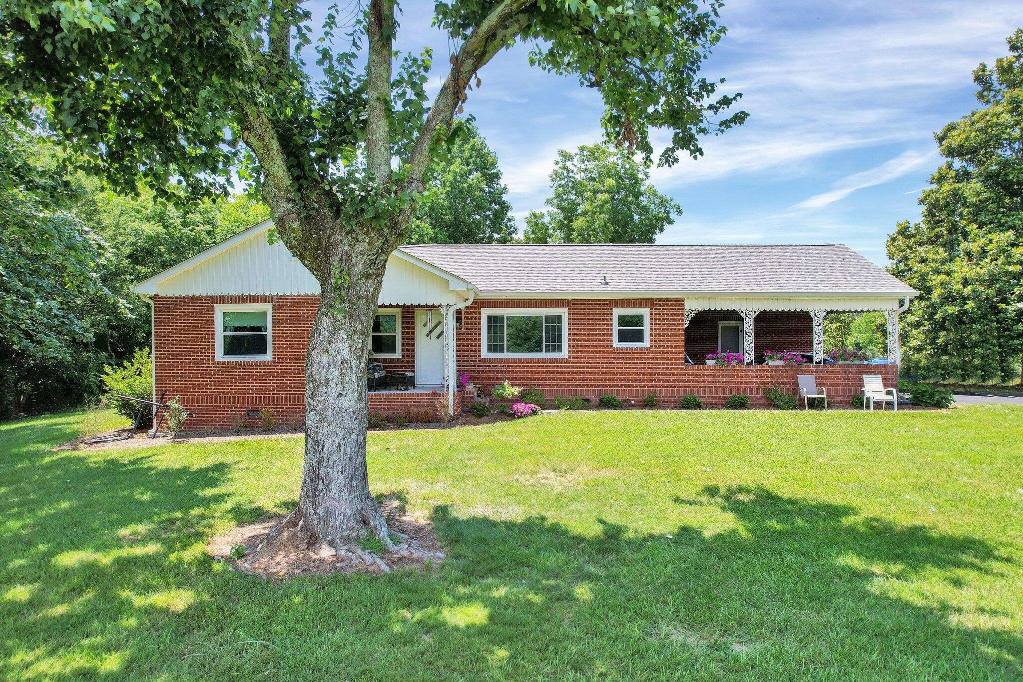 6460 Dalton Pike #SE, Cleveland, TN 37323