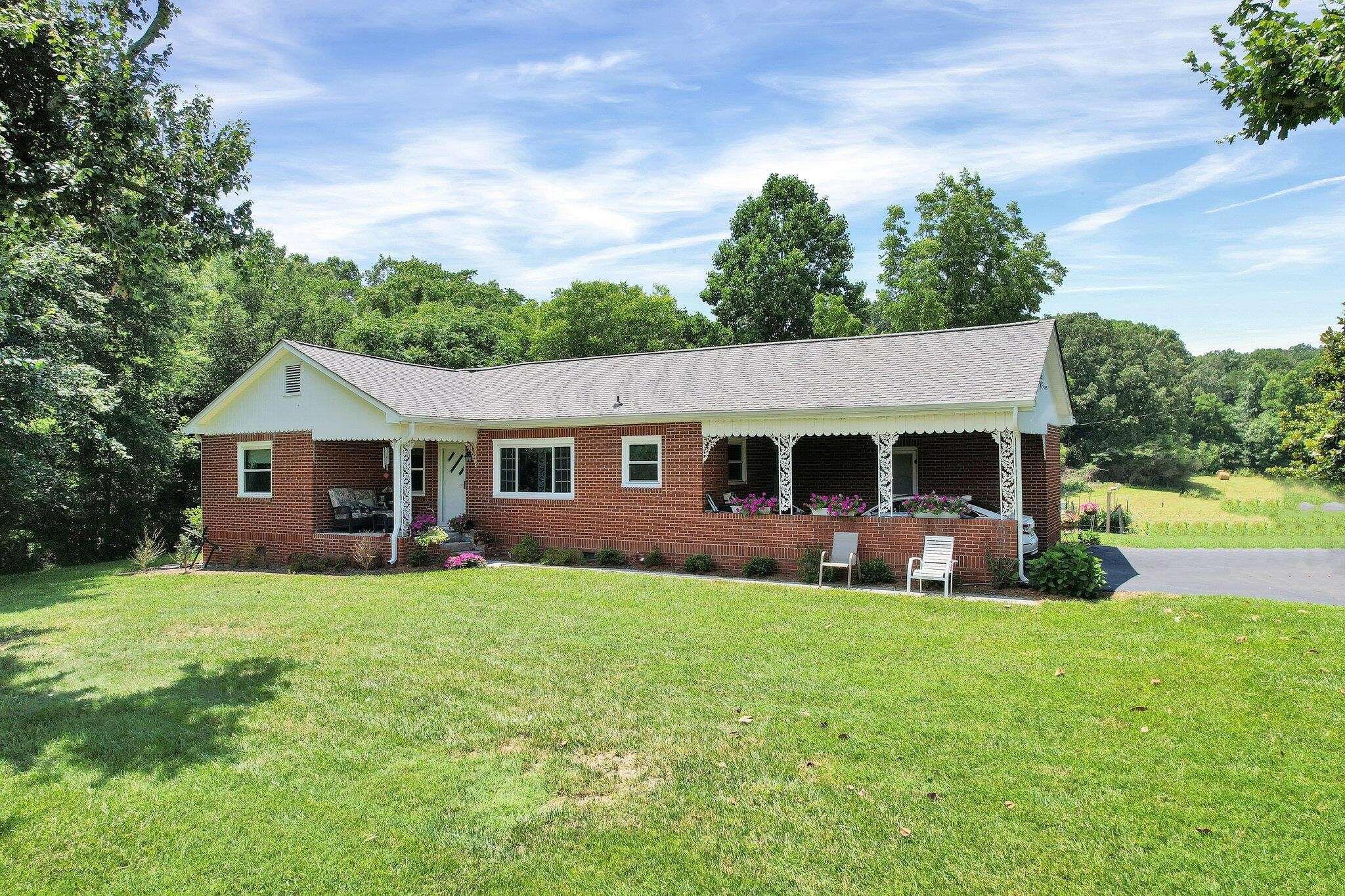6460 Dalton Pike #SE, Cleveland, TN 37323