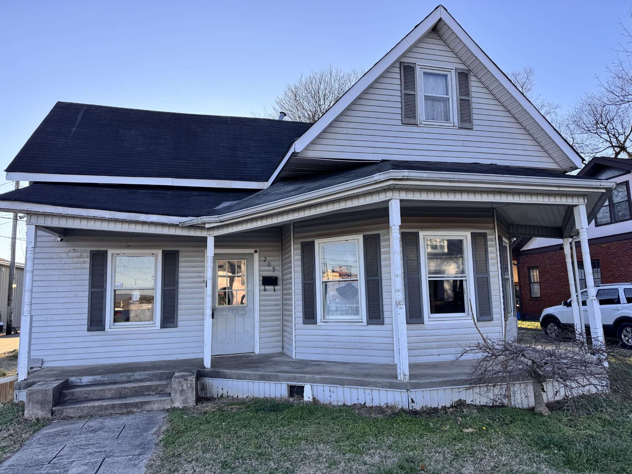209 N Jefferson St, Winchester, TN 37398