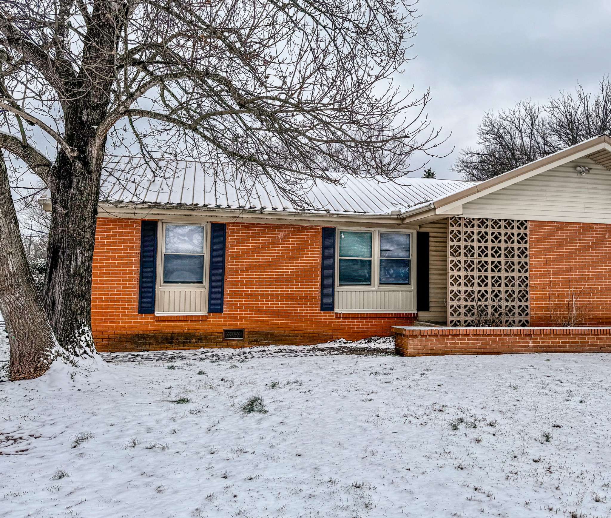 2010 Bartway Dr, Murfreesboro, TN 37130