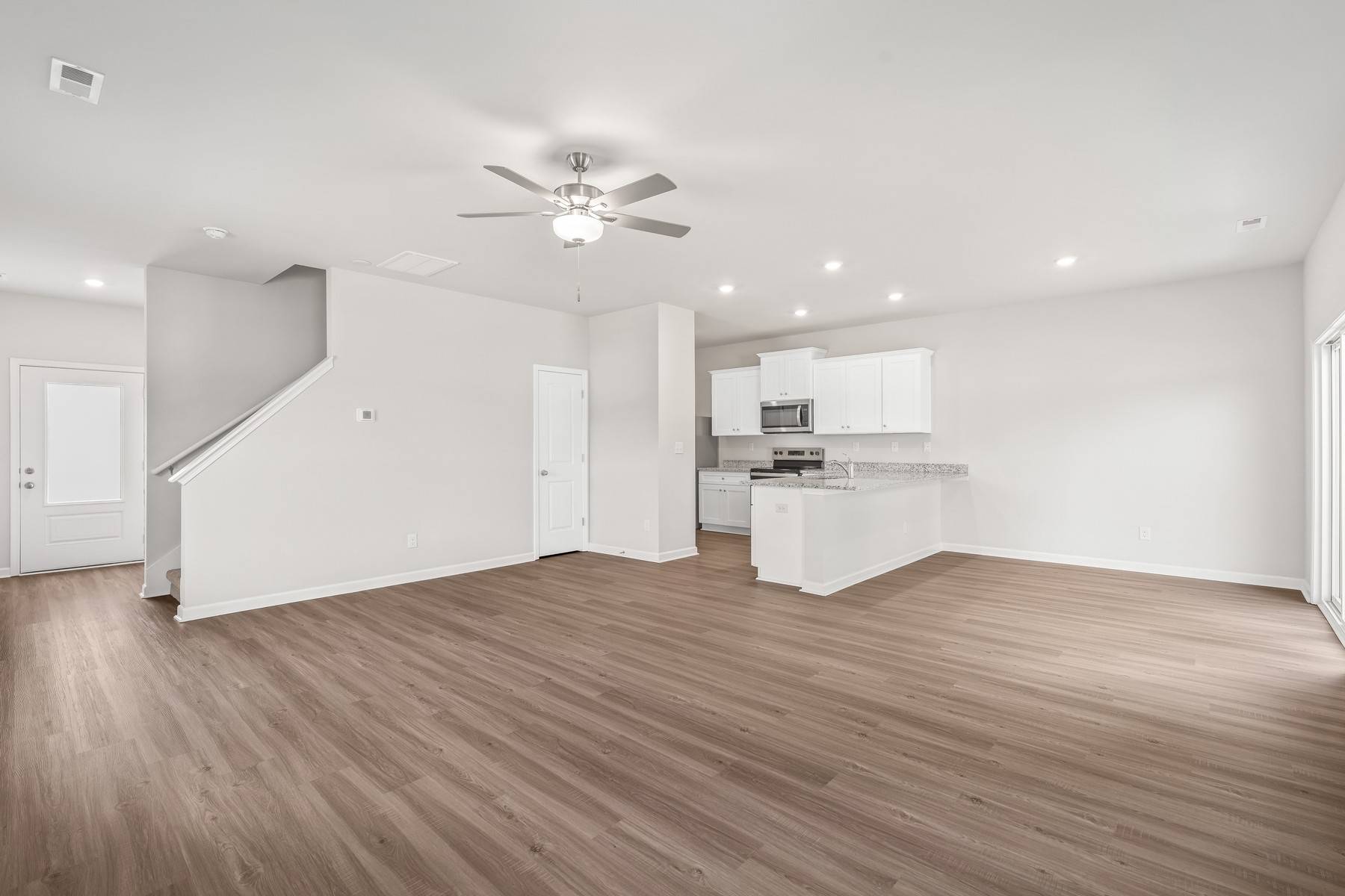 2006 Lala Loop, White Bluff, TN 37187