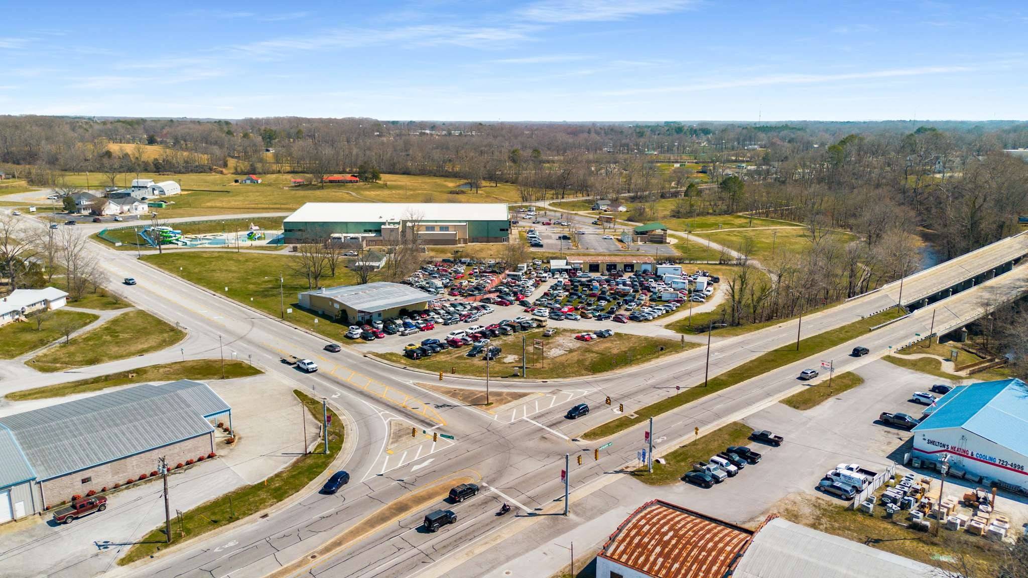 34 Woodbury Hwy, Manchester, TN 37355