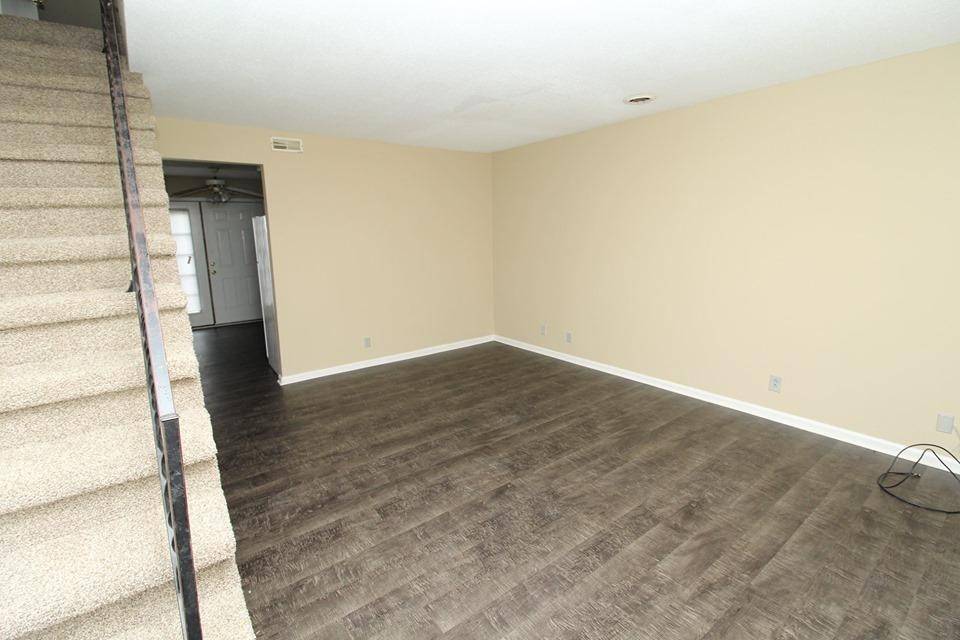1044 Pembroke Rd #31, Oak Grove, KY 42262
