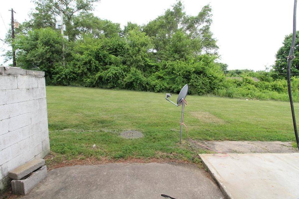 1044 Pembroke Rd #31, Oak Grove, KY 42262