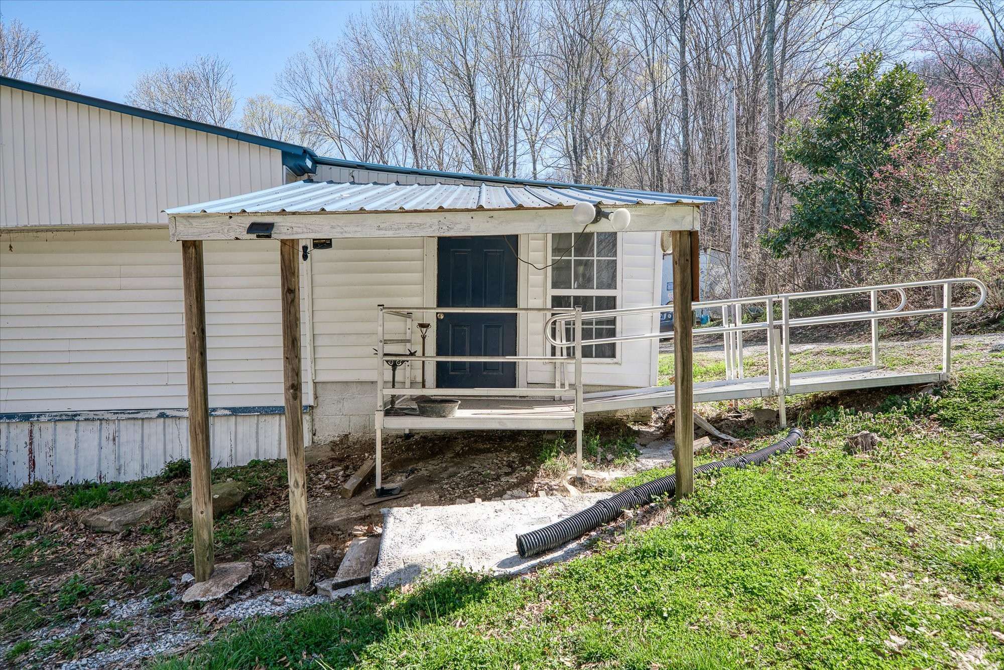 618 Old Baker Mountain Rd, Spencer, TN 38585