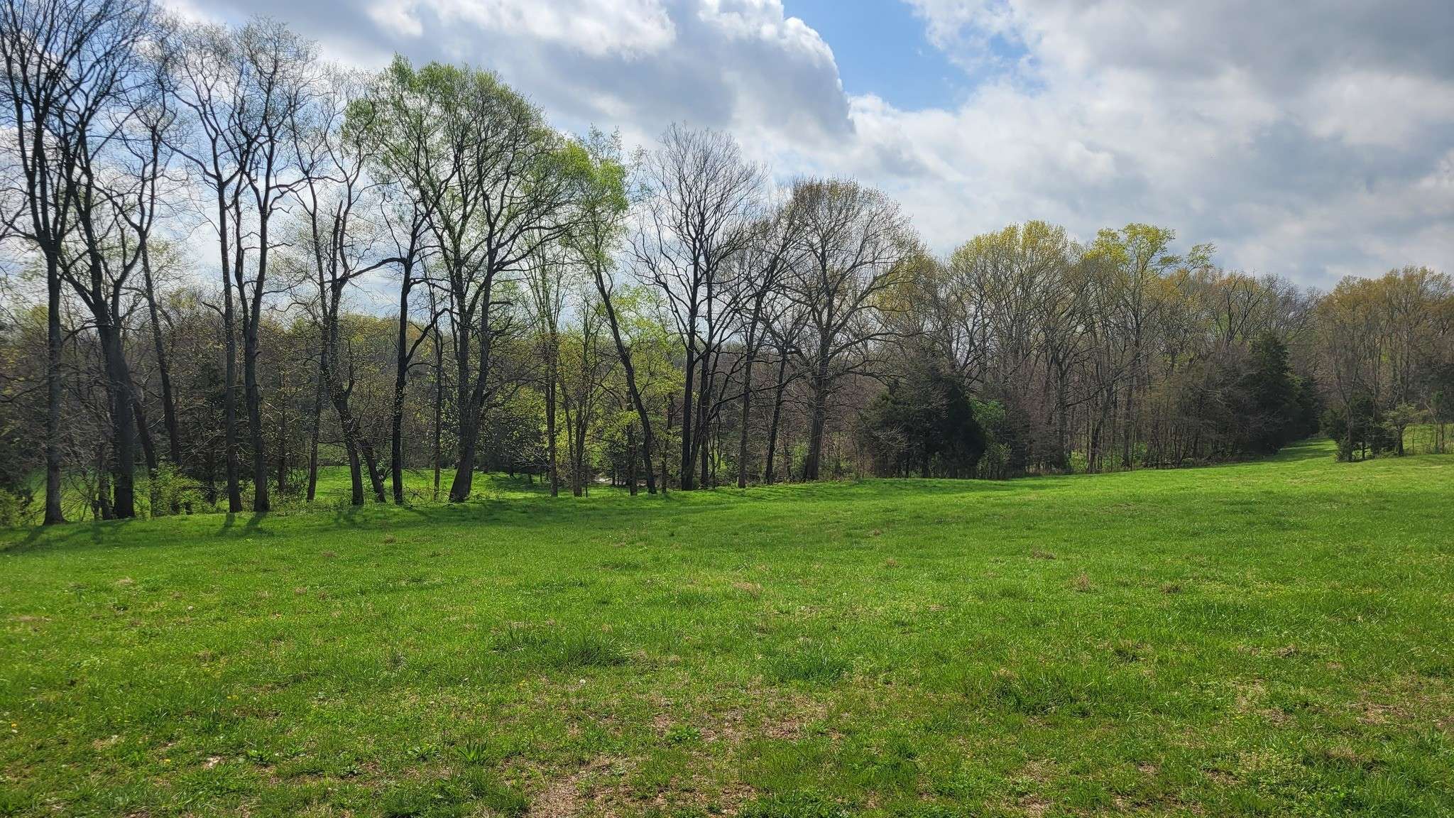 2 Pass Rd, Shelbyville, TN 37160