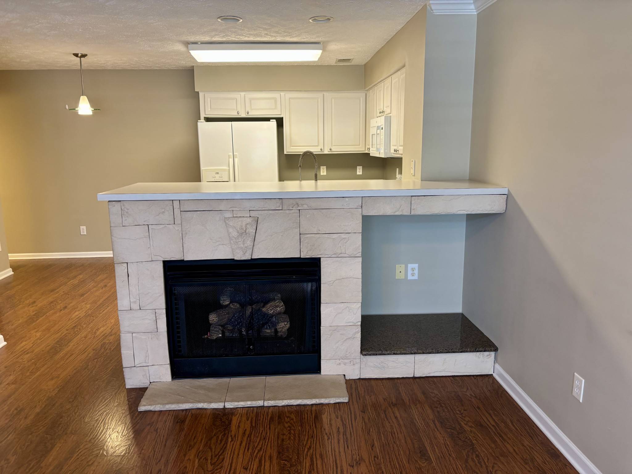 409 Compton Ln, Franklin, TN 37069