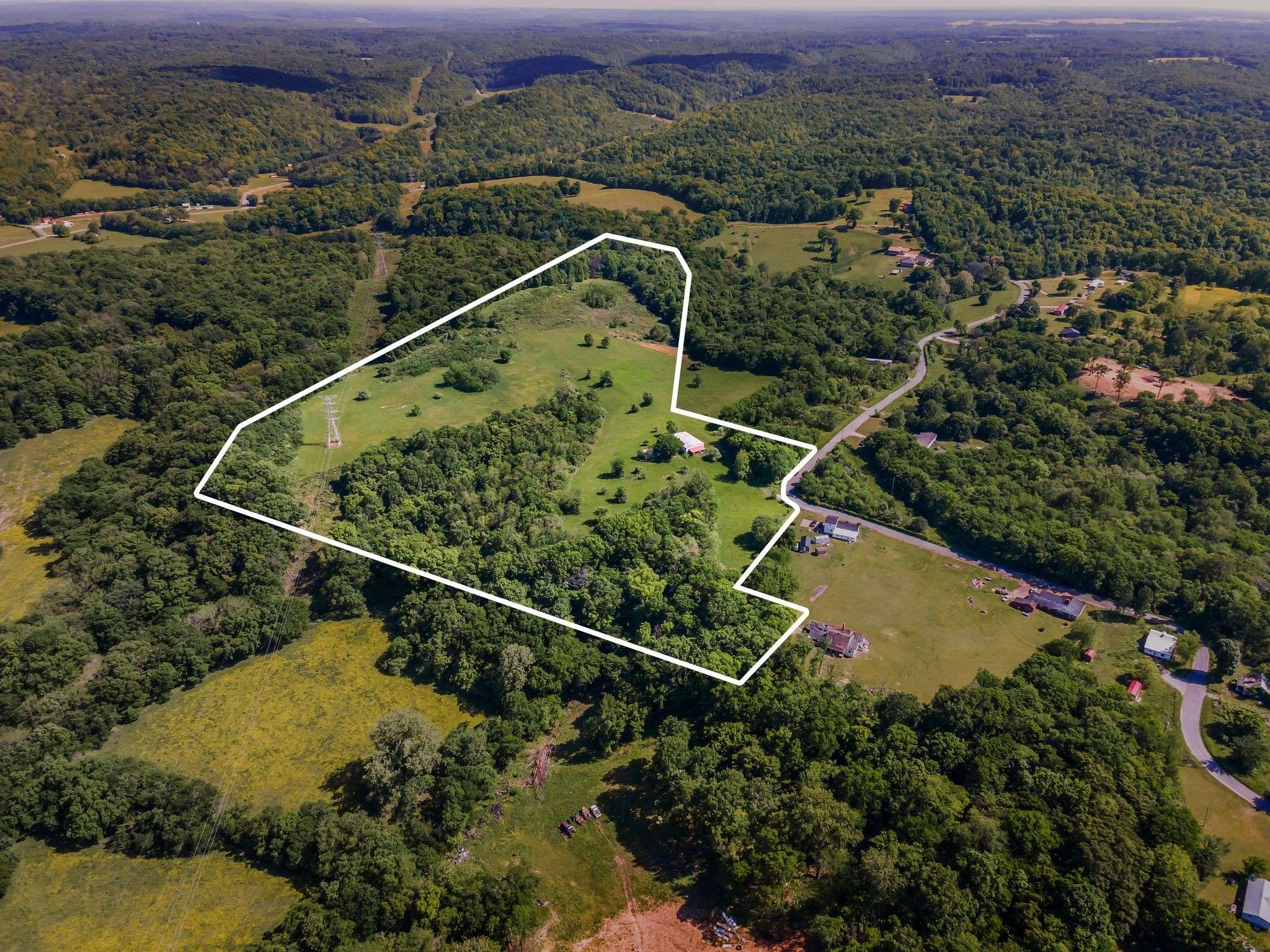 8475 Crawley Hill Rd, Mount Pleasant, TN 38474