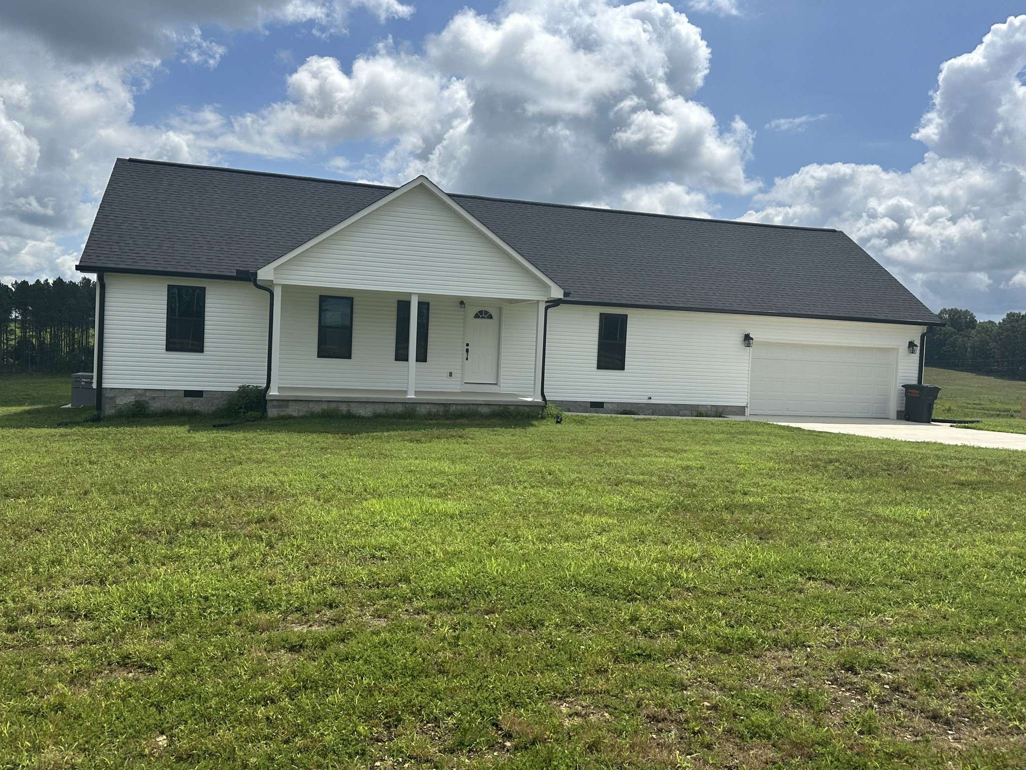 1654 Linvillle rd, Lawrenceburg, TN 38464