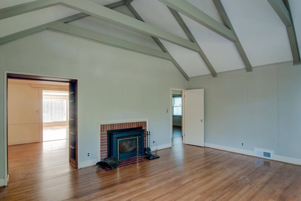 2909 Woodlawn Dr, Nashville, TN 37215