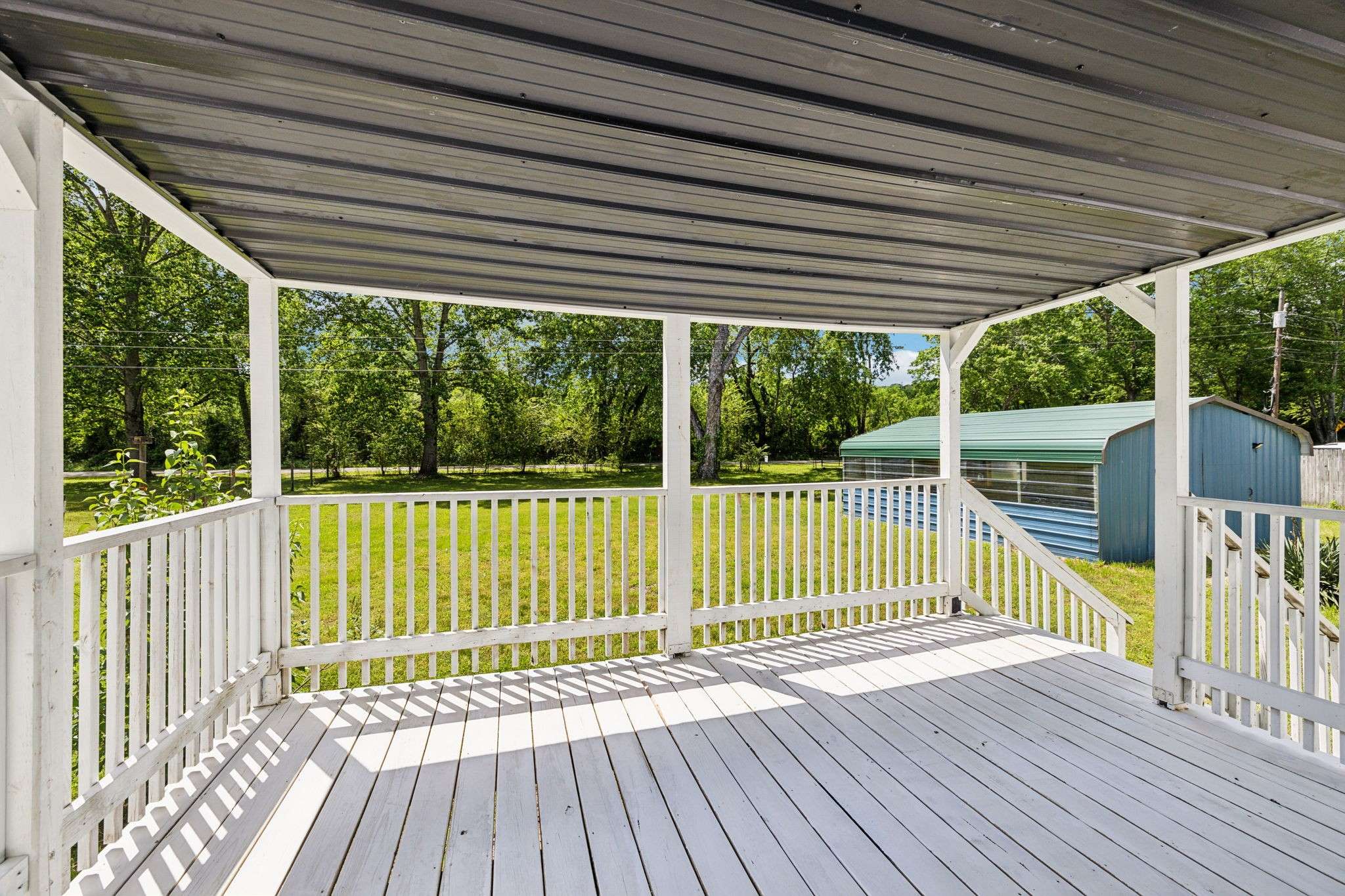 161 Longbranch Rd, Hohenwald, TN 38462