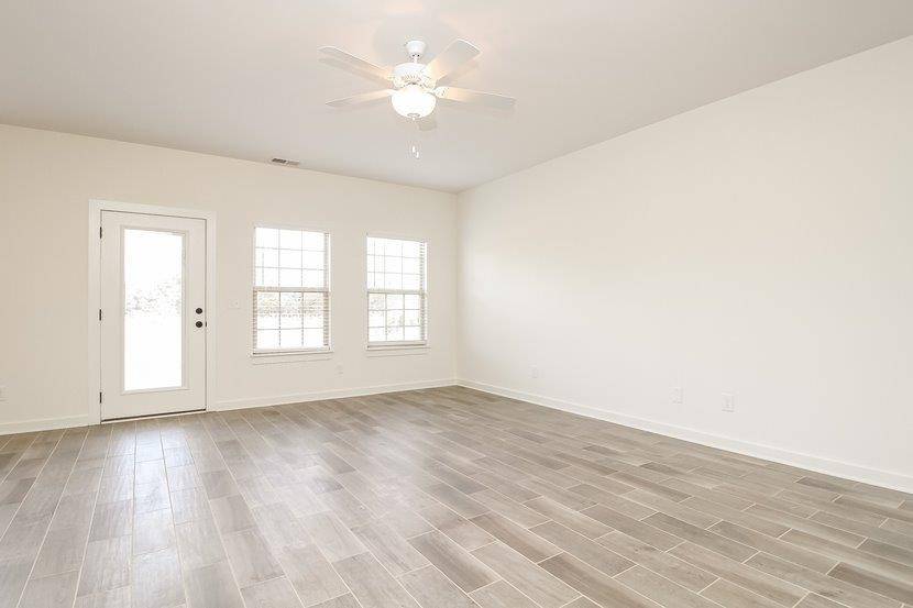 5332 Nancy Seward Dr, Murfreesboro, TN 37129