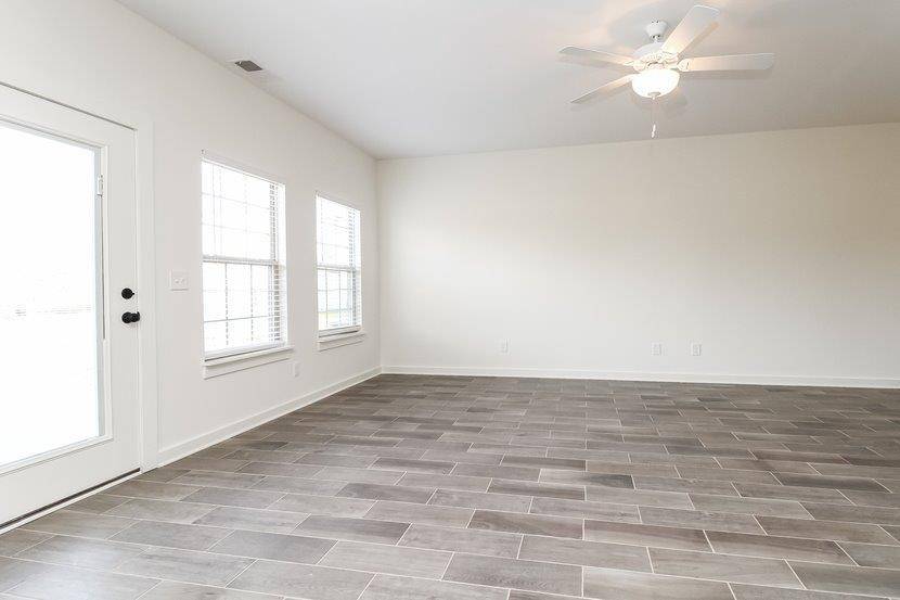 5332 Nancy Seward Dr, Murfreesboro, TN 37129