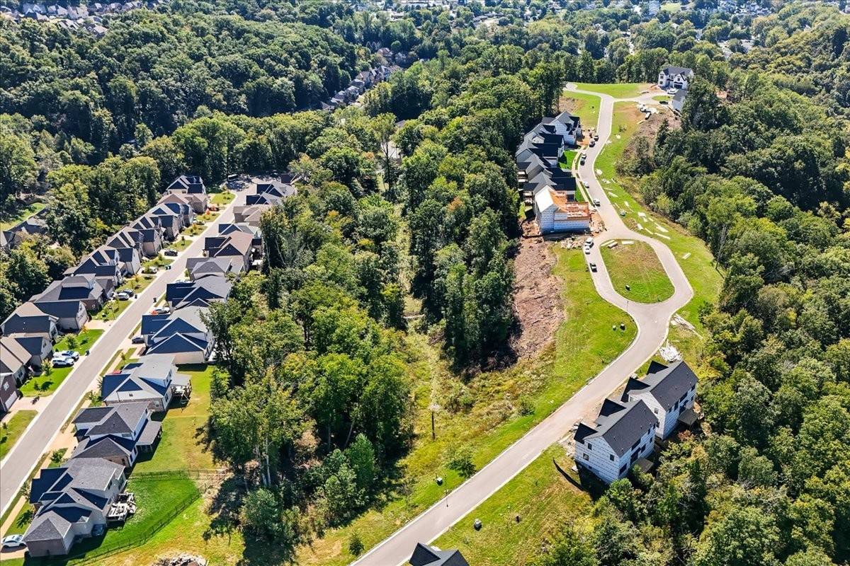 820 Summit Oaks Ct, Nashville, TN 37221