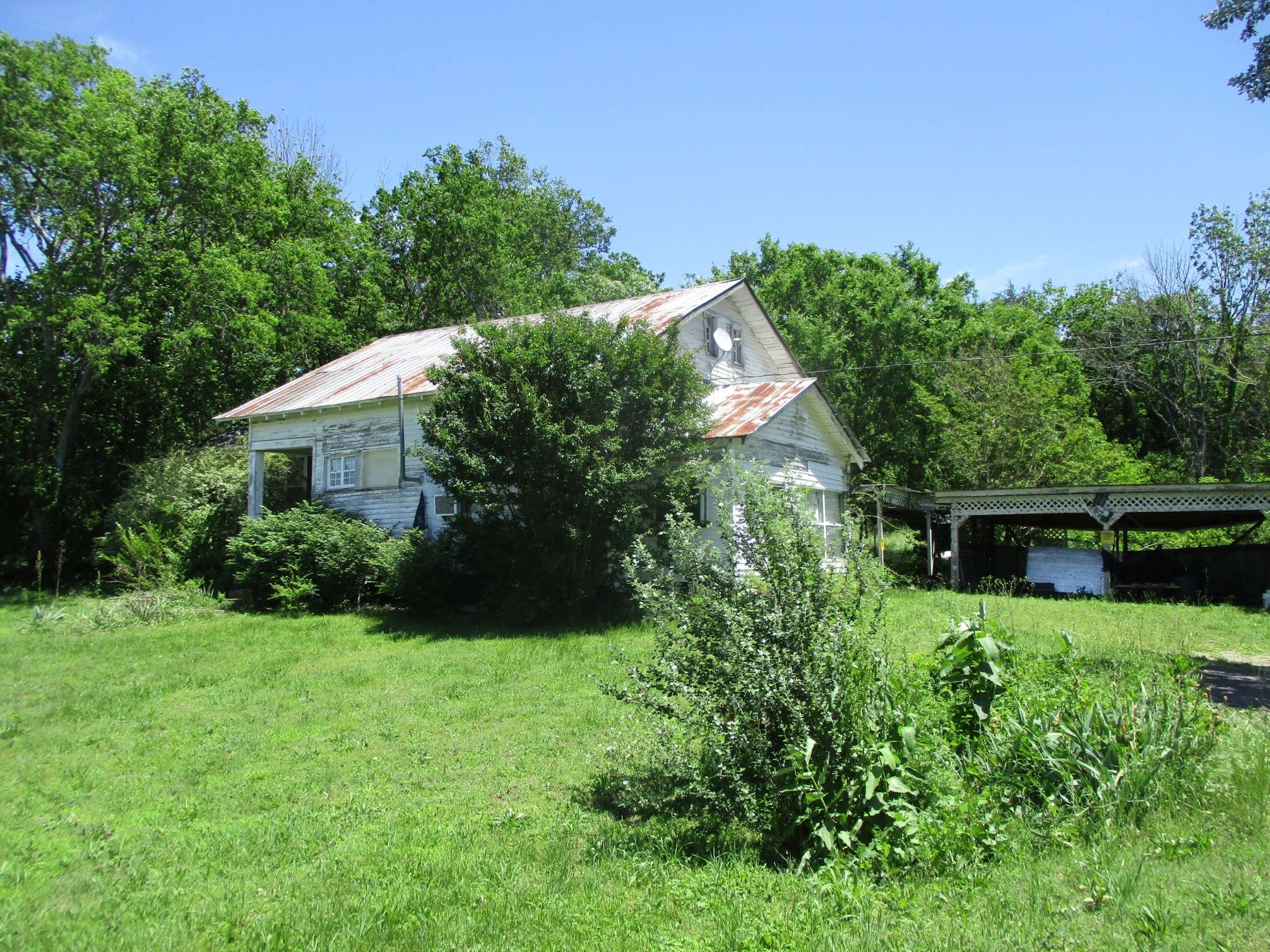 7658 Linwood Rd, Lebanon, TN 37090