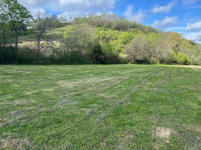 1 Flat Creek Rd, Spring Hill, TN 37174