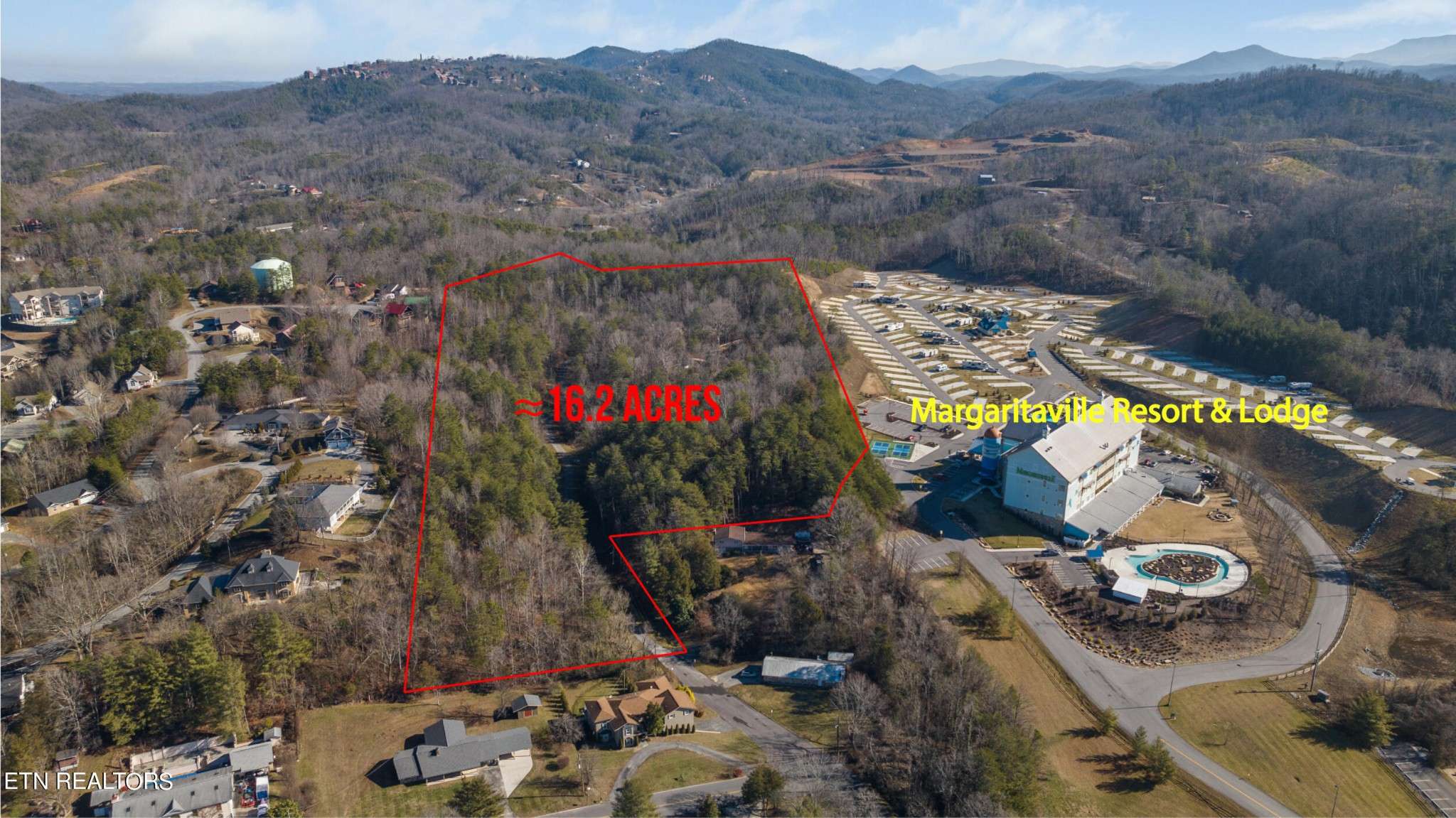 820 Old Gate Rd, Pigeon Forge, TN 37863