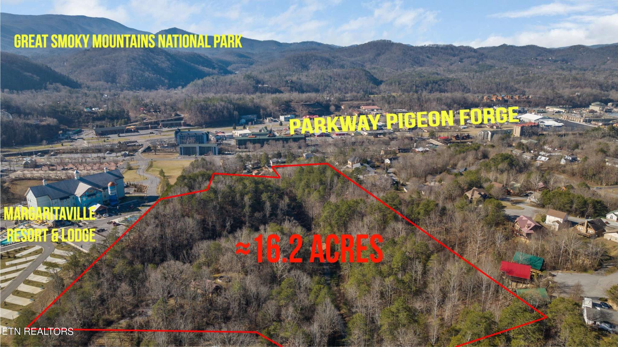 820 Old Gate Rd, Pigeon Forge, TN 37863