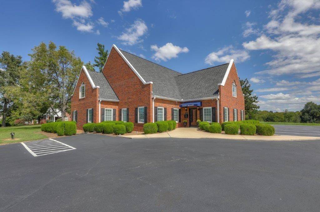 1404 North Main Street, Shelbyville, TN 37160