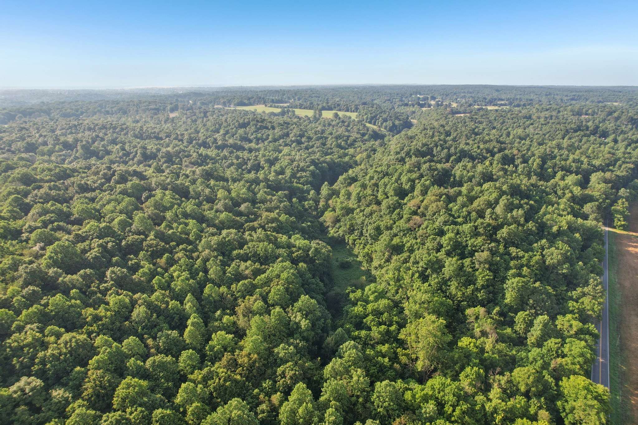 2326 Fairfield Rd, Westmoreland, TN 37186