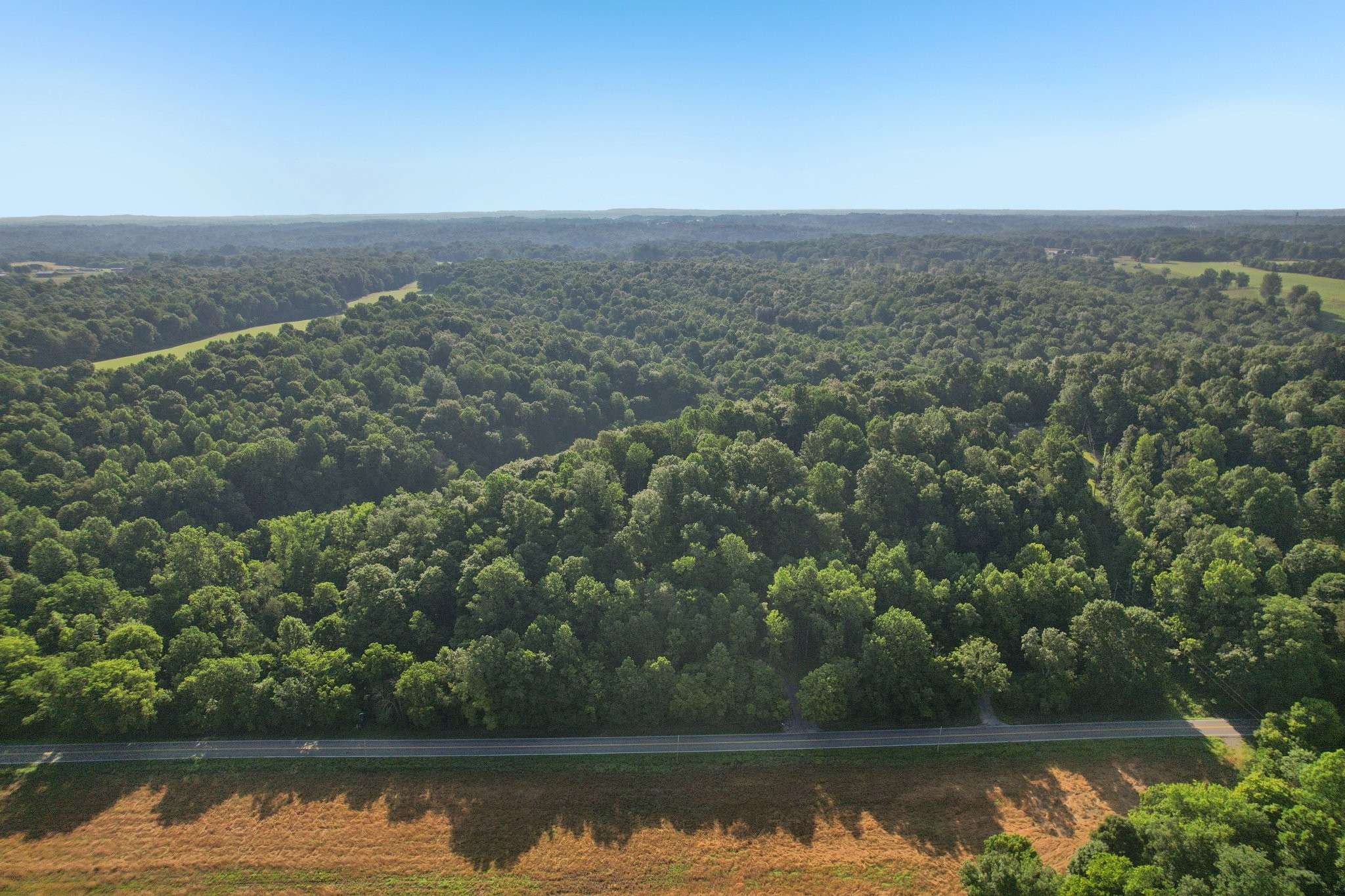 2326 Fairfield Rd, Westmoreland, TN 37186