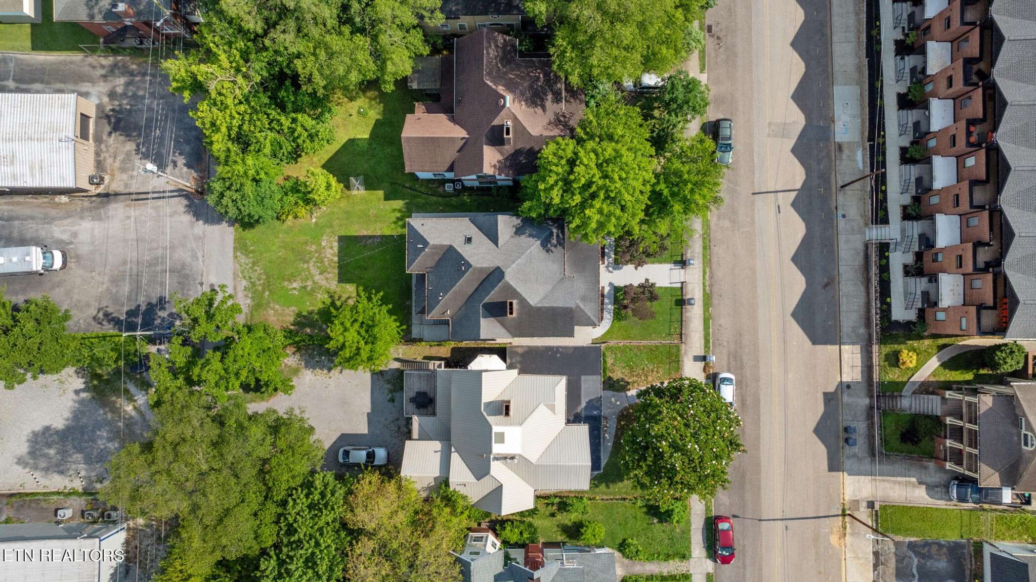 808 N 4th Ave, Knoxville, TN 37917