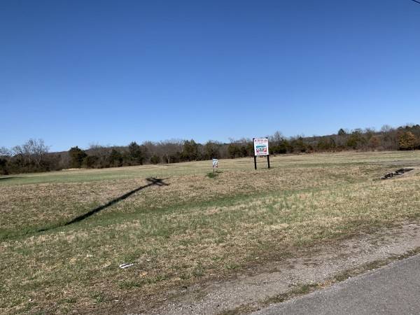 8 Hartmann Drive, Lebanon, TN 37087