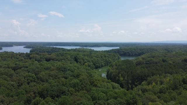 7 Summer Lake, Winchester, TN 37398