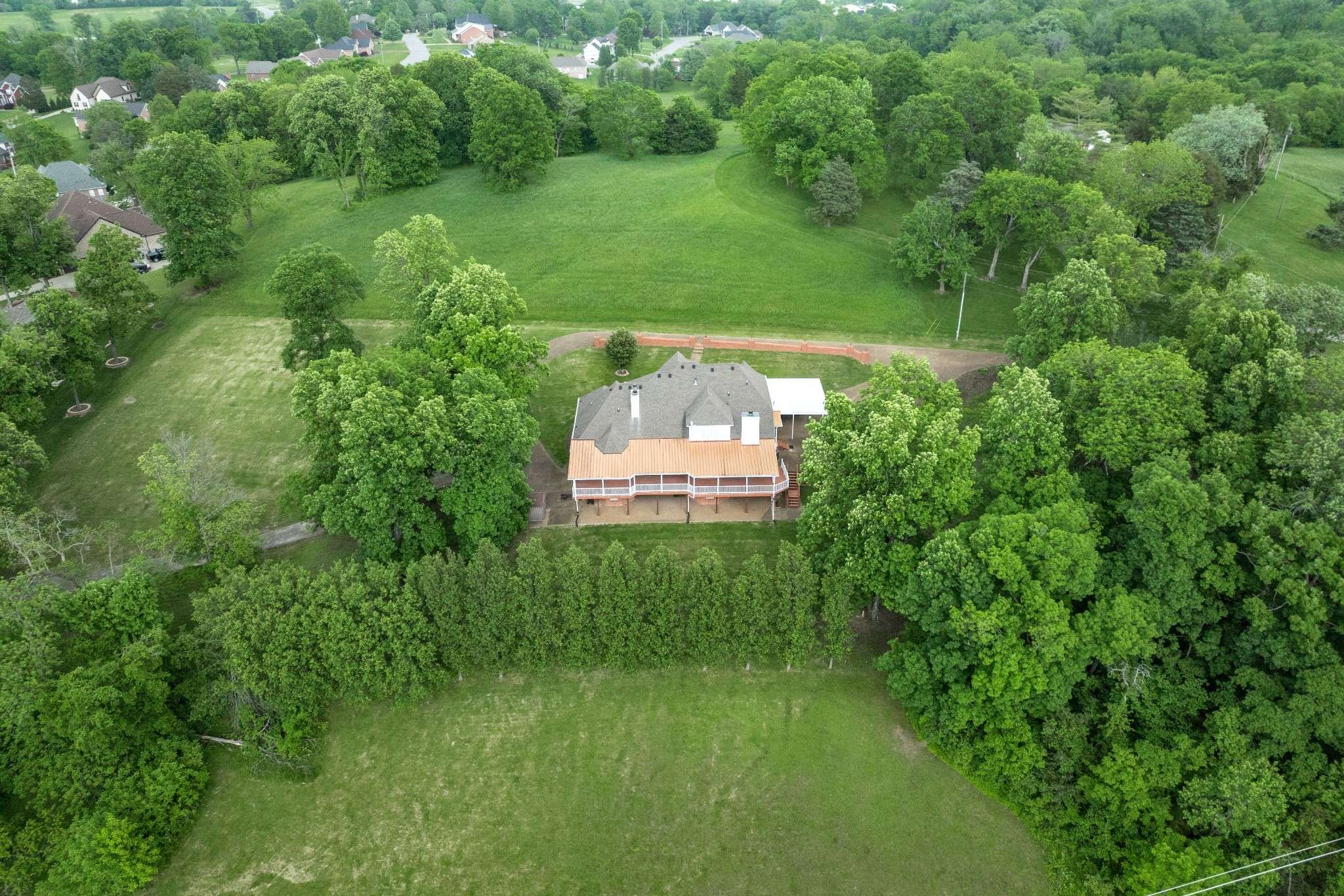 233 Timberlane Rd, Gallatin, TN 37066